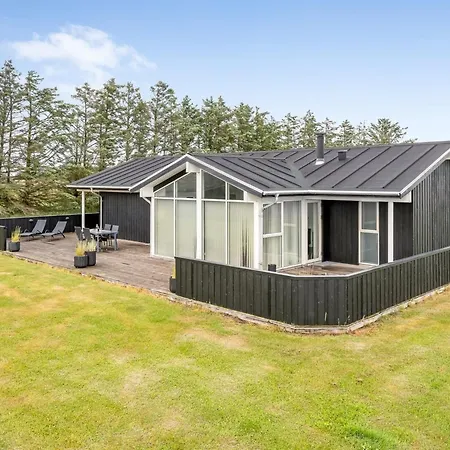 Meino - 1-4km From The Sea By Interhome